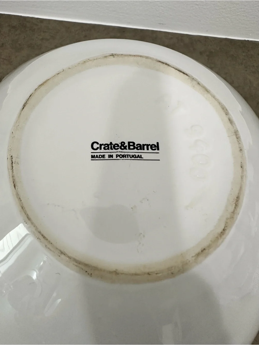 White Ceramic Scalloped Serving Bowl Wavy Elegant Home Dining Large 11” x 4.5”